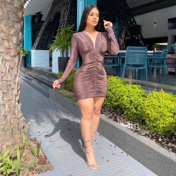 Olivia-  Red Deep V-Neck Glitter Bodycon Ruched Mini Dress - Picture 3 of 3